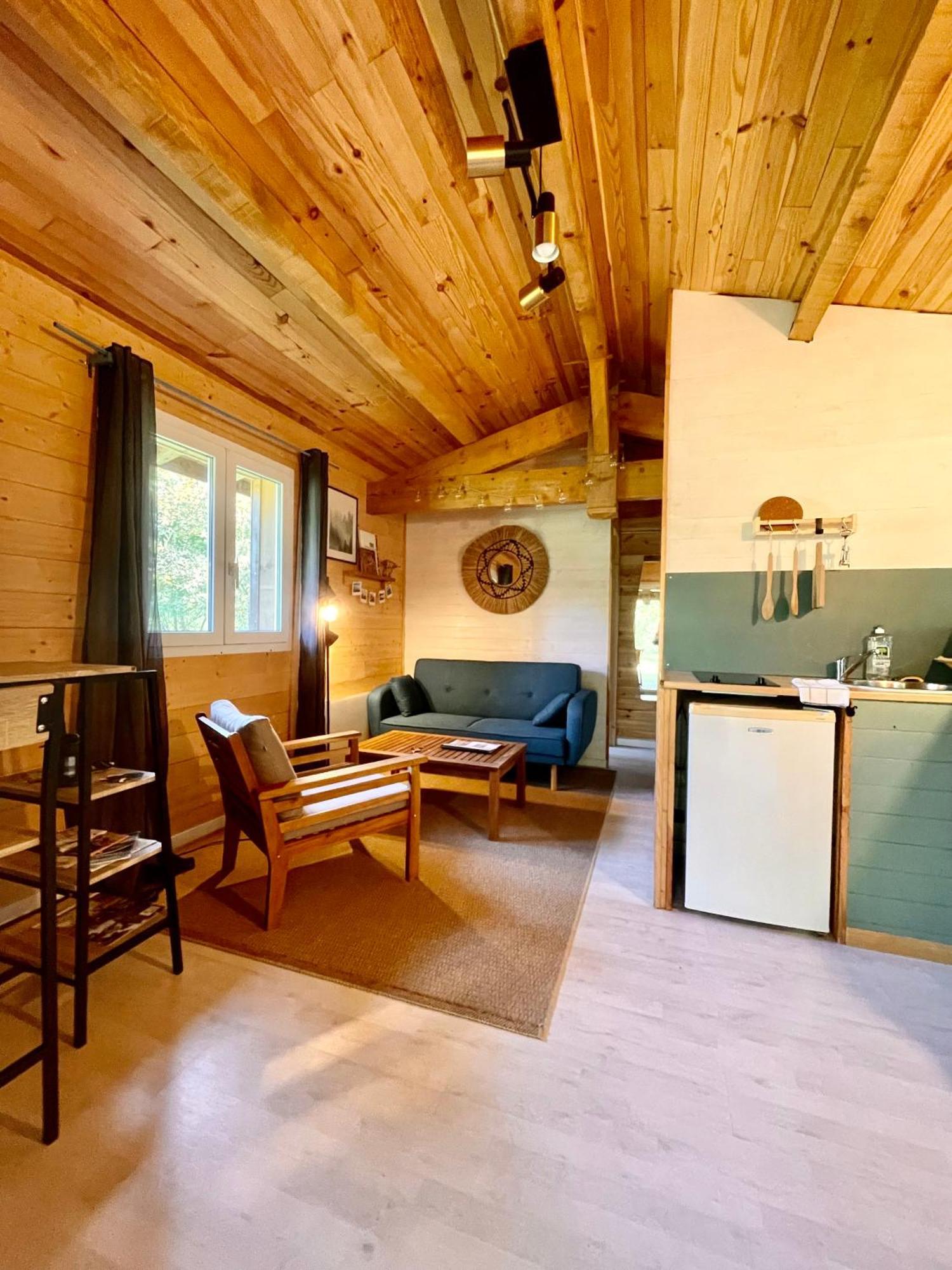 Cabane Au Milieu Des Pins - Domaine Temali Labouheyre Kültér fotó